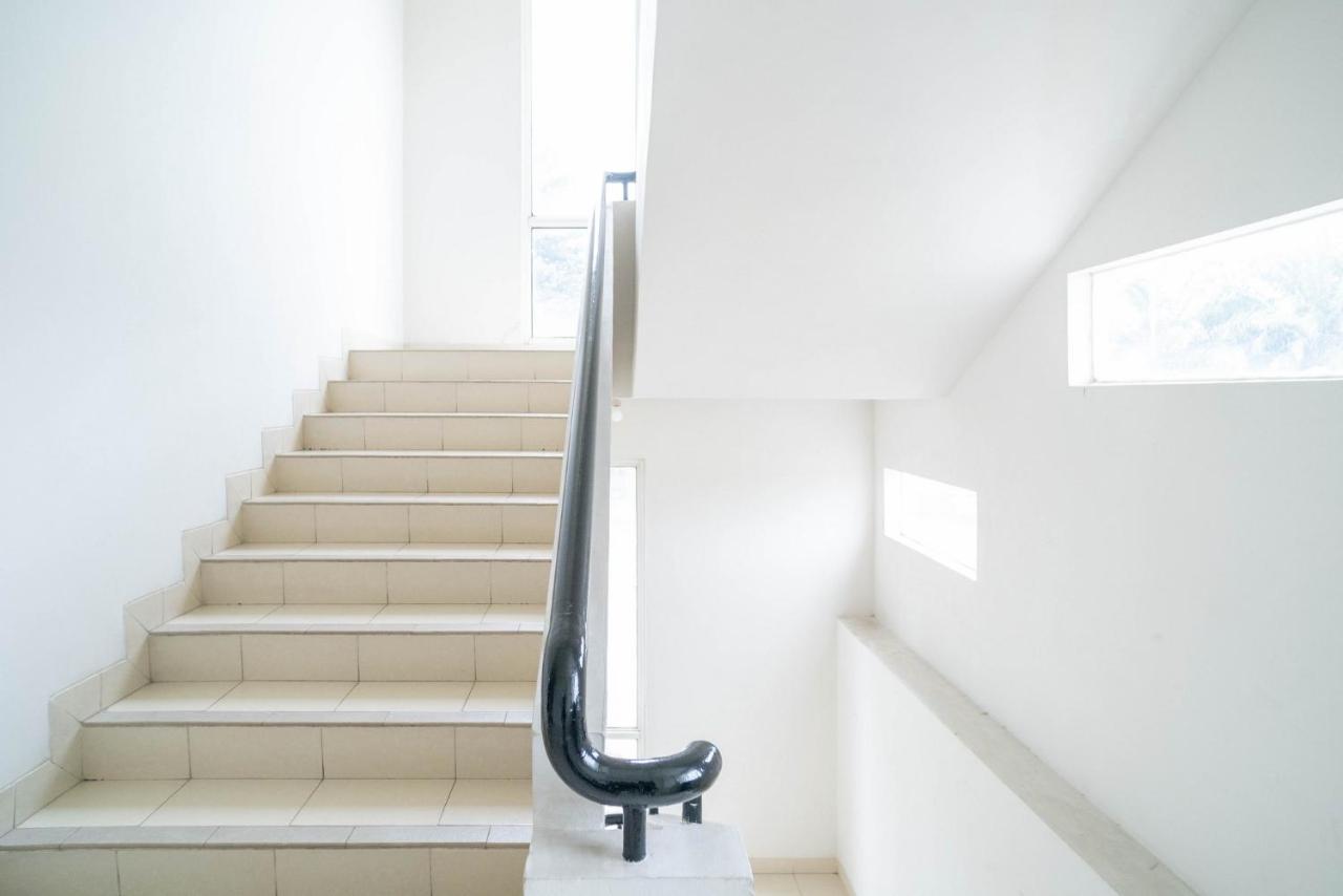 Mroom Residence Near Umn Gading Serpong Redpartner Cicayur Eksteriør billede